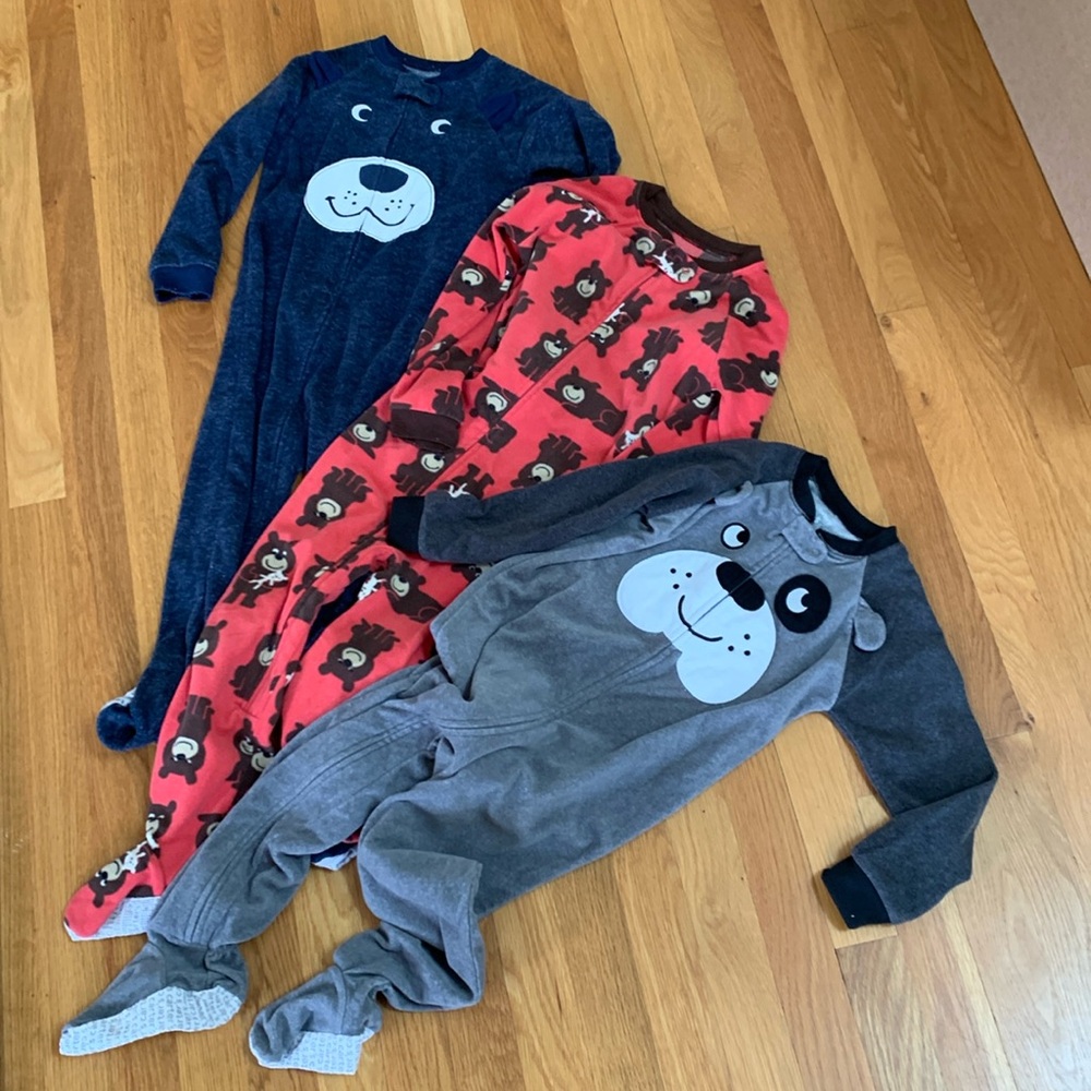 Bundle of 3, carters size 5 footed pj.